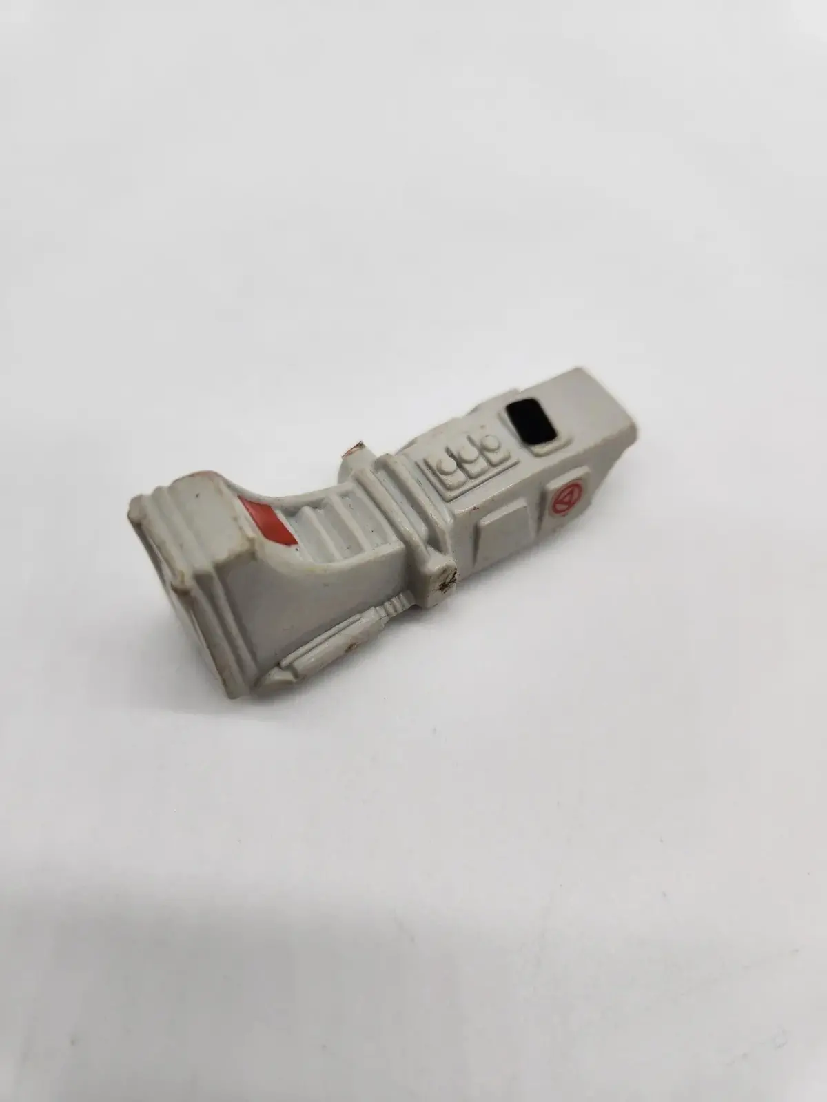 S.N.A.K.E. Armor Right Leg - Front 1