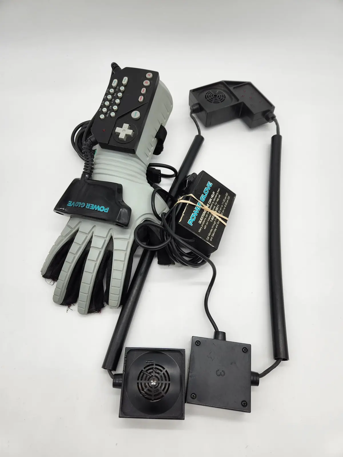 Nes Power Glove 1