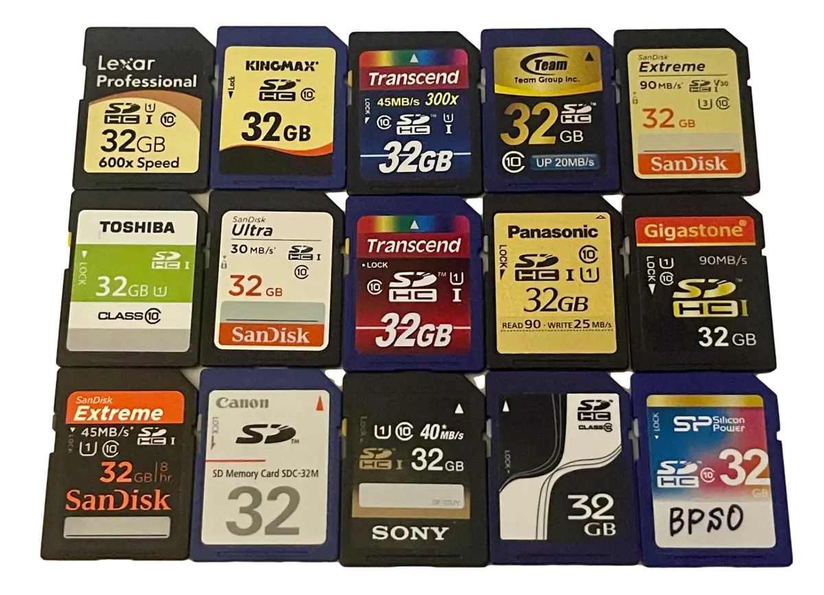 Random 32Gb Sdhc Secure Digital Memory Card Sd Nintendo 3Ds (Preowned) 1