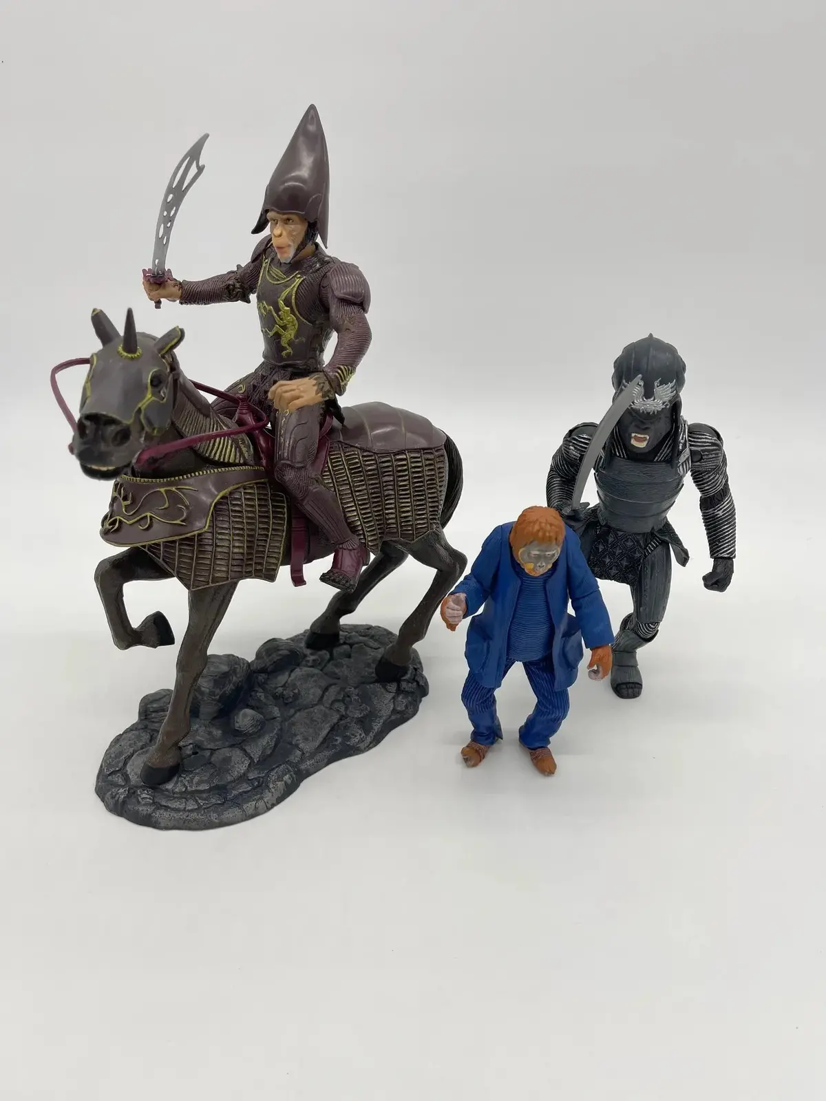 2001 Planet Of The Apes Figures 1